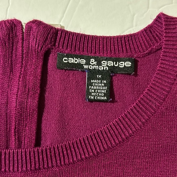 Cable & Gauge Women’s Burgundy Pullover Accent Zipper Sweater Size 1X - Picture 2 of 6